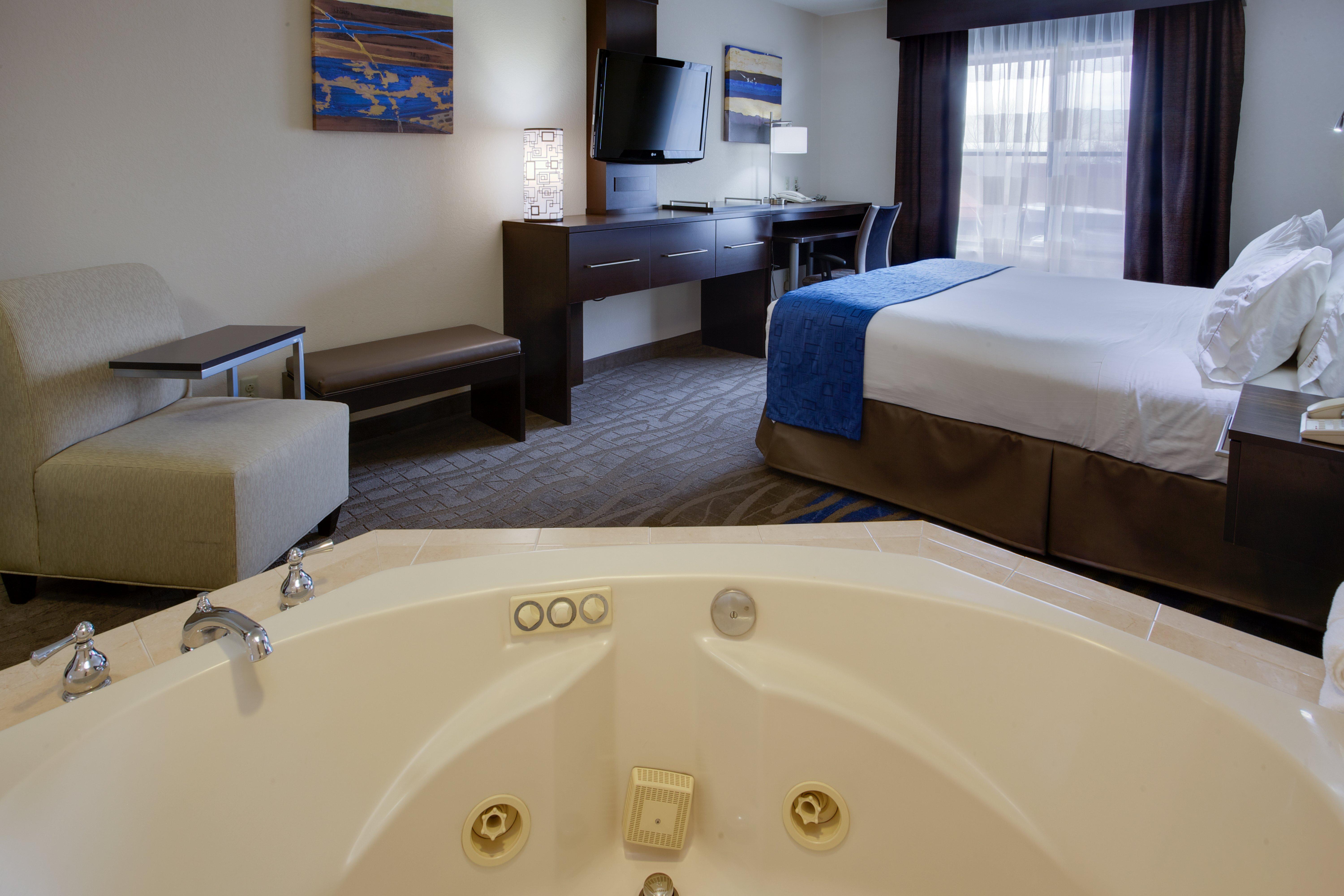 Holiday Inn Express Hotel & Suites Meadowlands Area By Ihg Carlstadt Zewnętrze zdjęcie