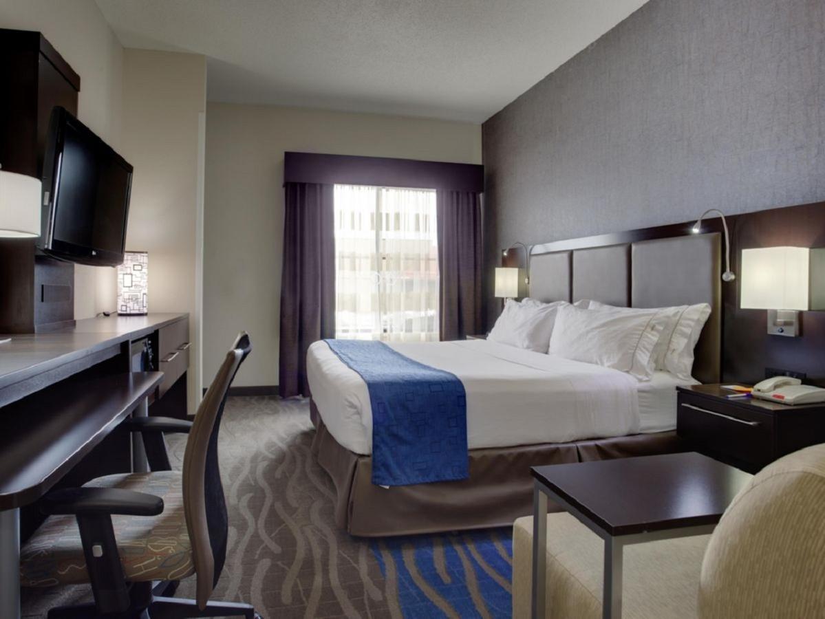 Holiday Inn Express Hotel & Suites Meadowlands Area By Ihg Carlstadt Zewnętrze zdjęcie
